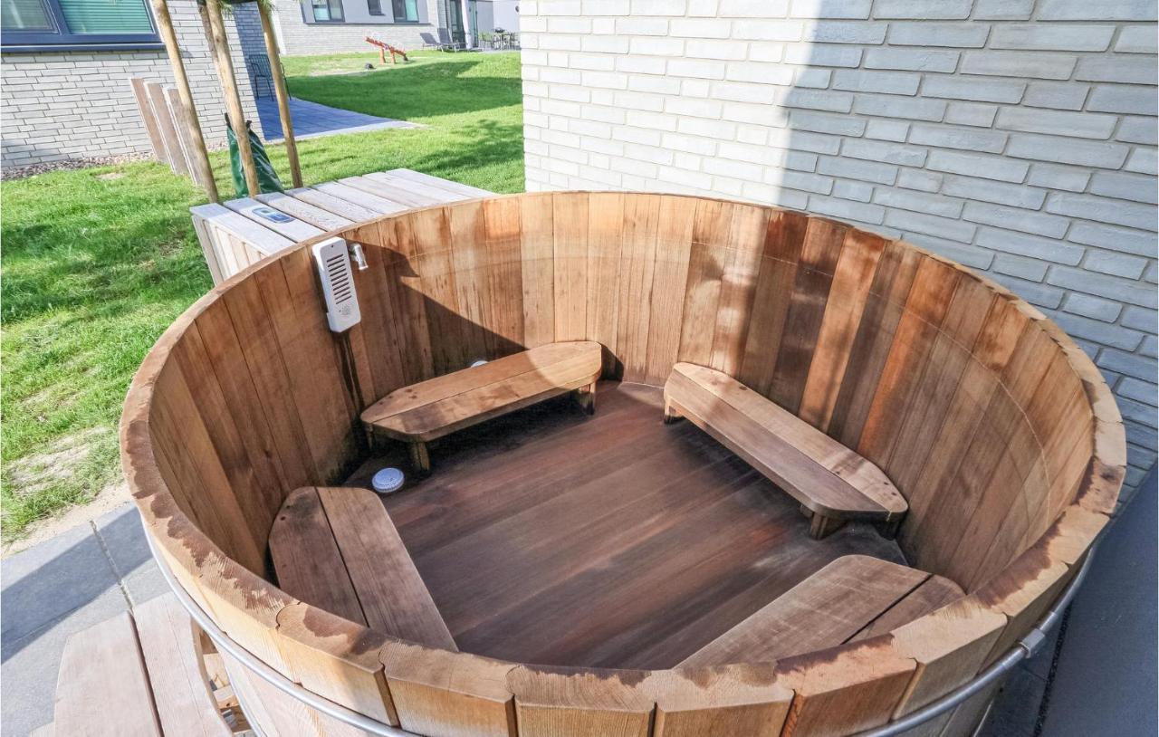 Lovely Home In Lembruch-Duemmer See With Sauna Esterno foto